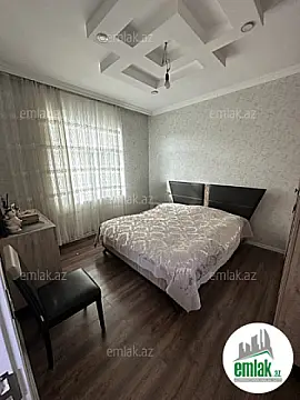 Satılır 4 otaqlı həyət evi 155 m²