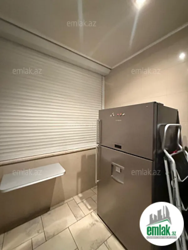 Satılır 4 otaqlı yeni tikili 210 m²