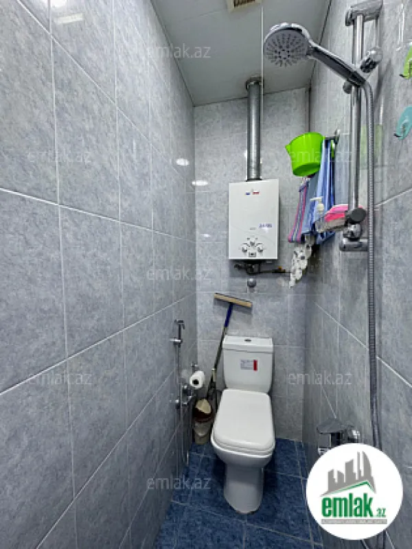 Satılır 2 otaqlı köhnə tikili 38 m²