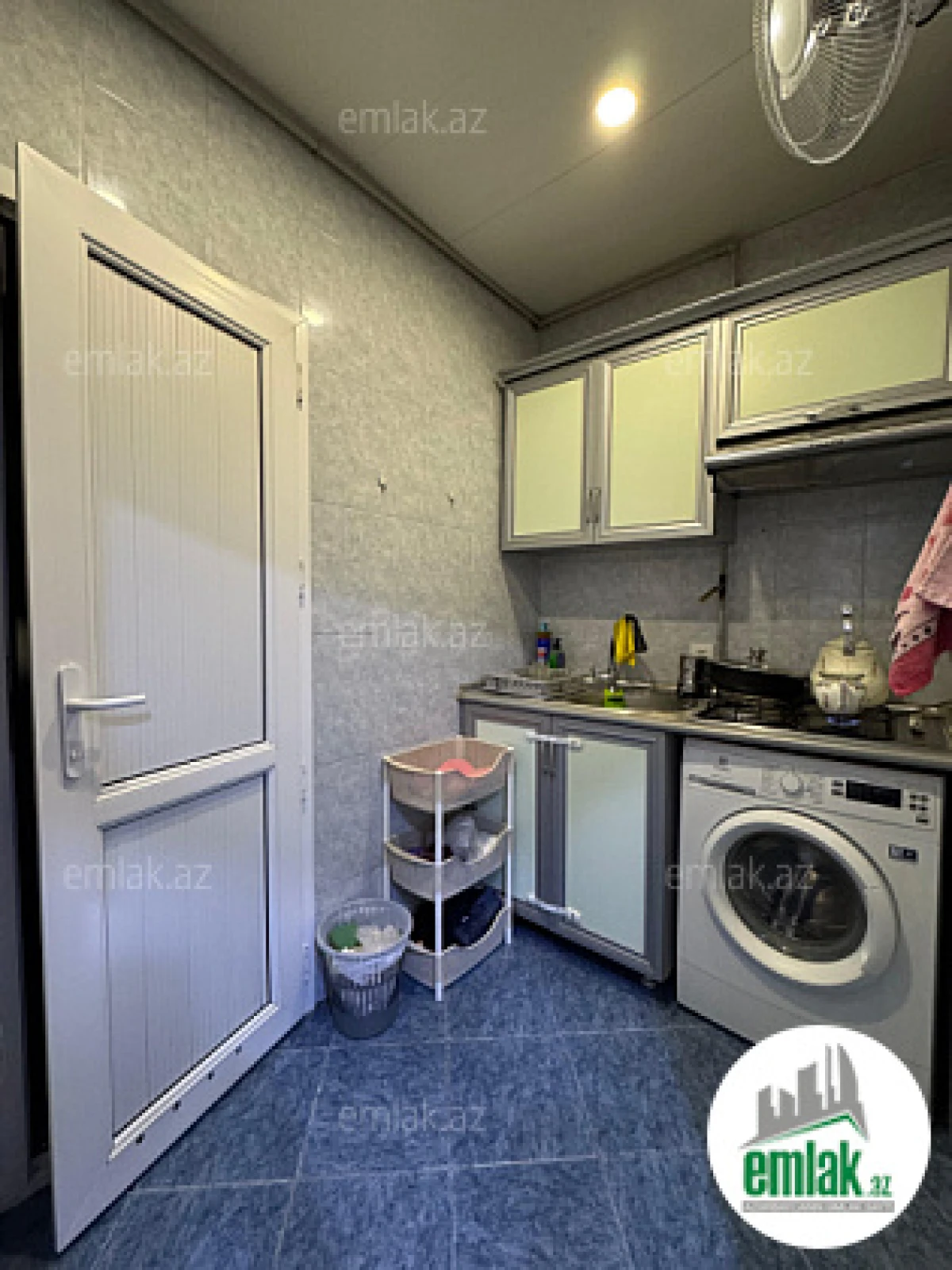 Satılır 2 otaqlı köhnə tikili 38 m²