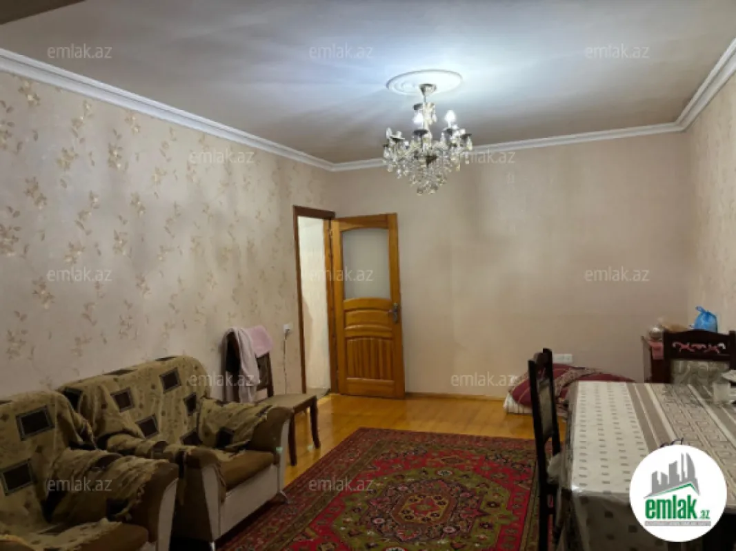 Satılır 3 otaqlı köhnə tikili 85 m²