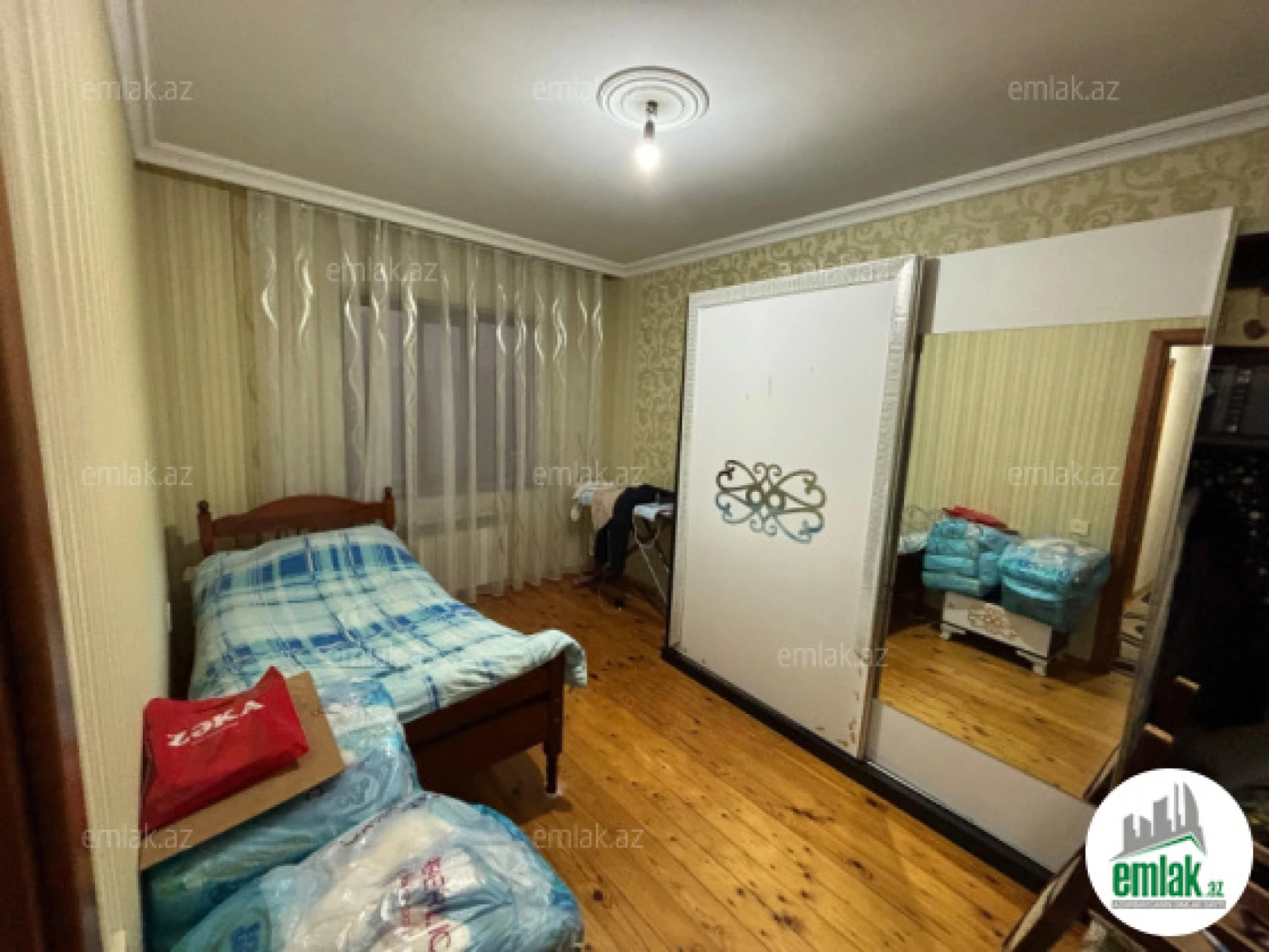 Satılır 3 otaqlı köhnə tikili 85 m²