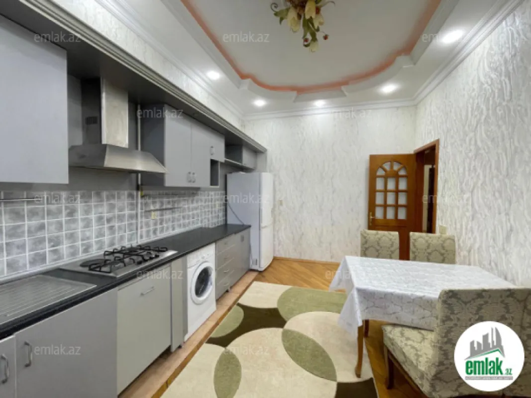 Satılır 3 otaqlı yeni tikili 145 m²