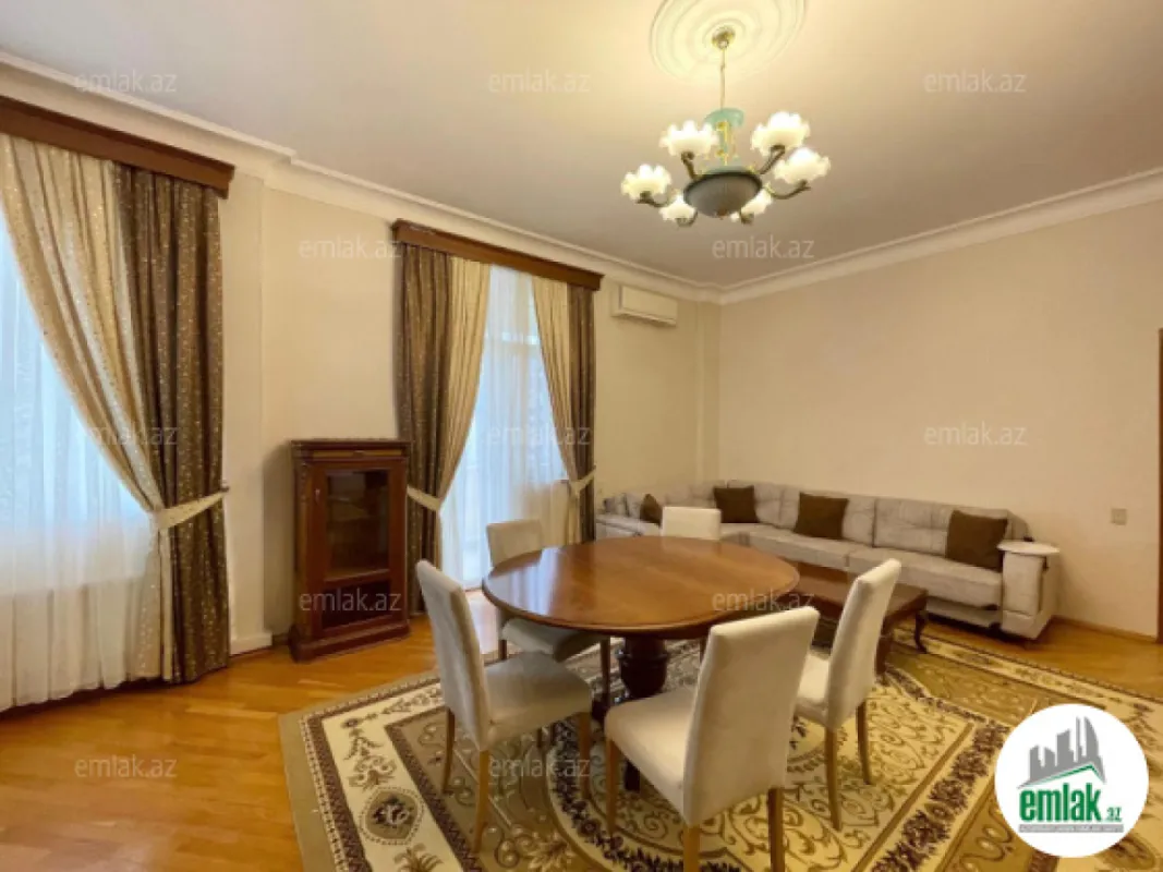 Satılır 3 otaqlı yeni tikili 145 m²