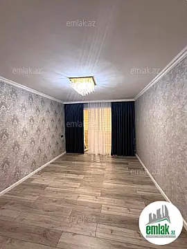 Satılır 3 otaqlı köhnə tikili 75 m²