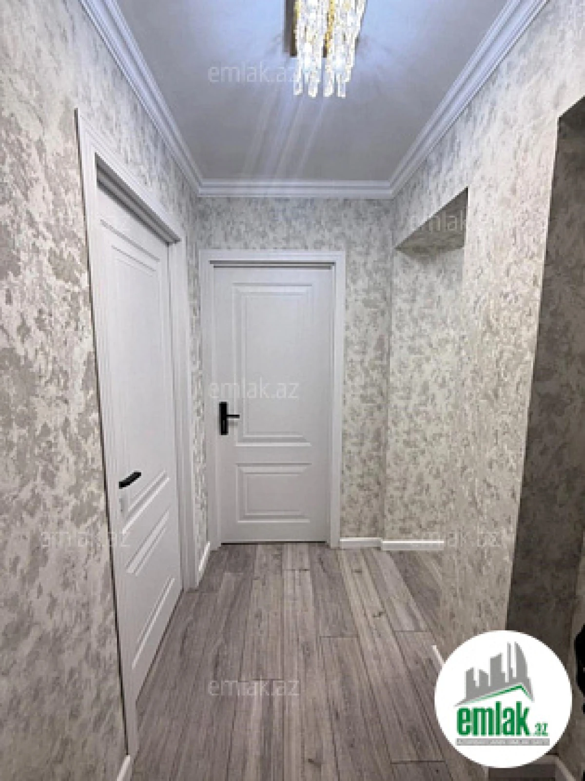 Satılır 3 otaqlı köhnə tikili 75 m²