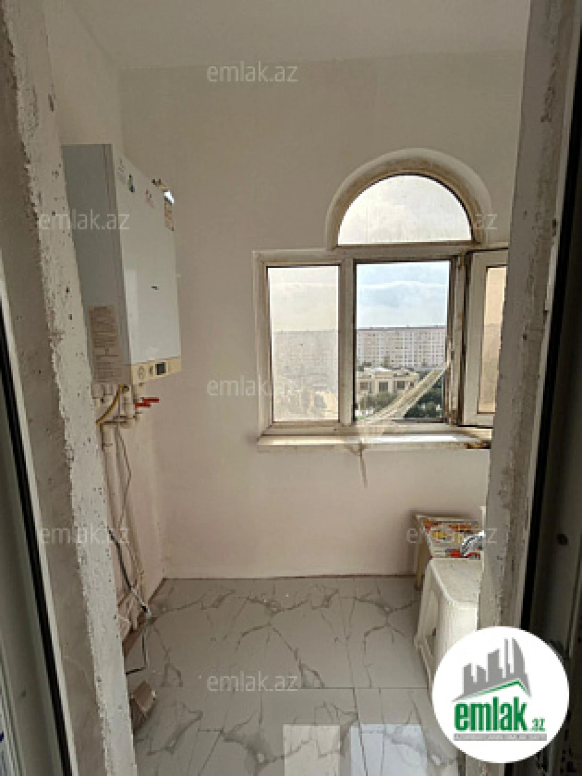 Satılır 4 otaqlı yeni tikili 90 m²