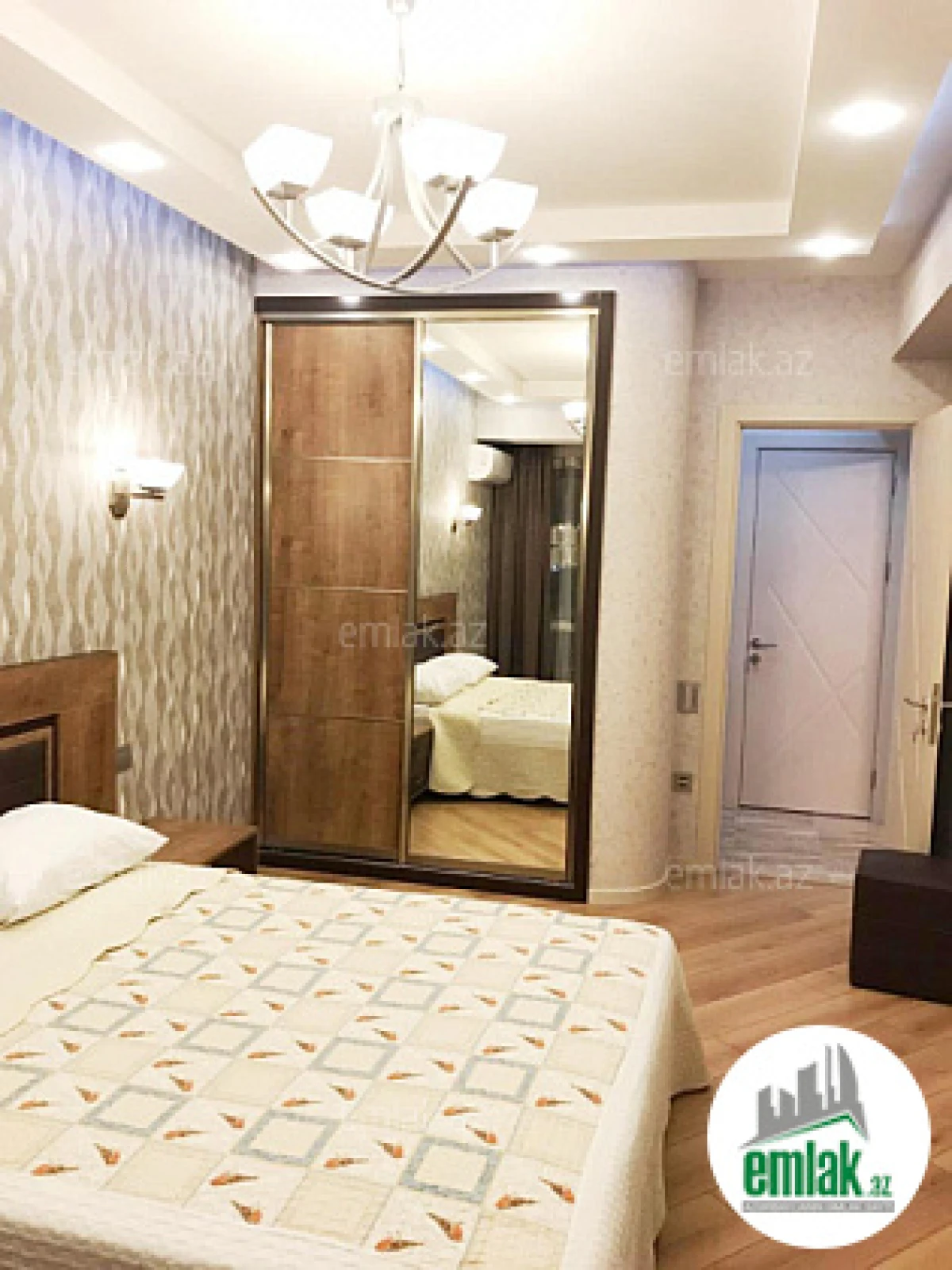 Satılır 2 otaqlı yeni tikili 78 m²