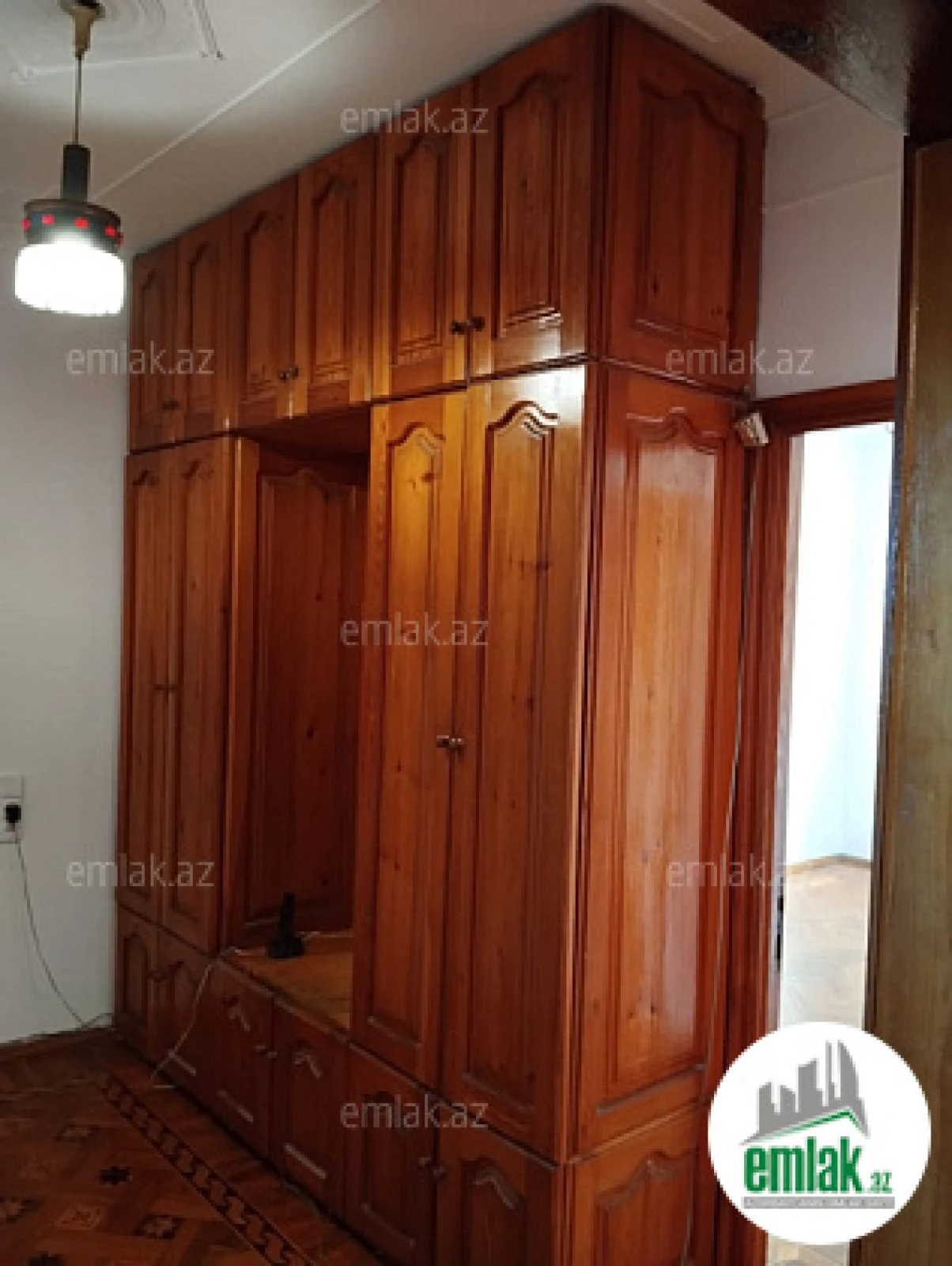 Satılır 3 otaqlı köhnə tikili 90 m²