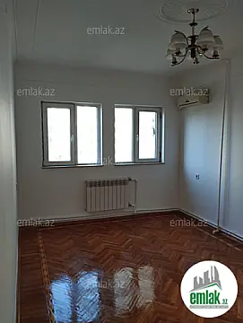 Satılır 3 otaqlı köhnə tikili 90 m²