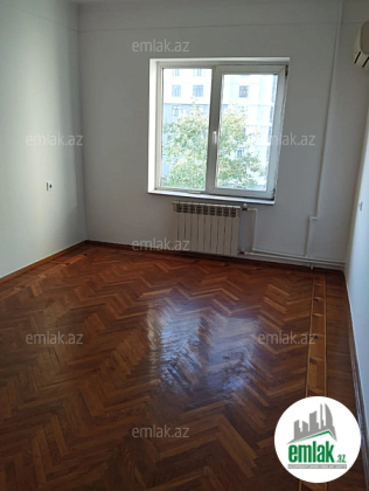 Satılır 3 otaqlı köhnə tikili 90 m²