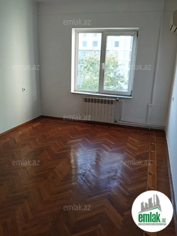 Satılır 3 otaqlı köhnə tikili 90 m²