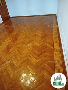 Satılır 3 otaqlı köhnə tikili 90 m²