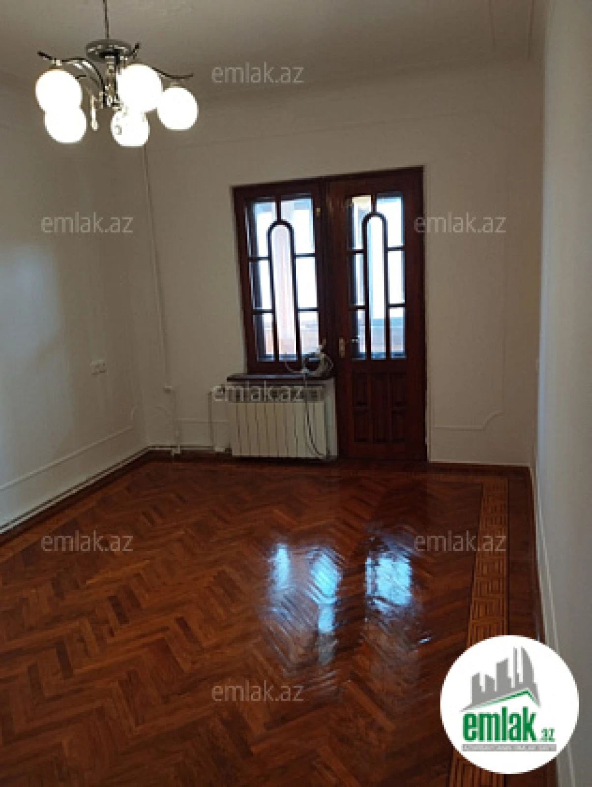 Satılır 3 otaqlı köhnə tikili 90 m²