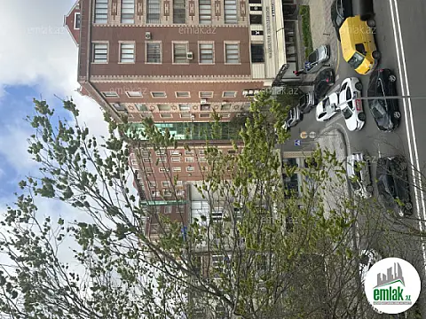 Satılır 2 otaqlı köhnə tikili 50 m²