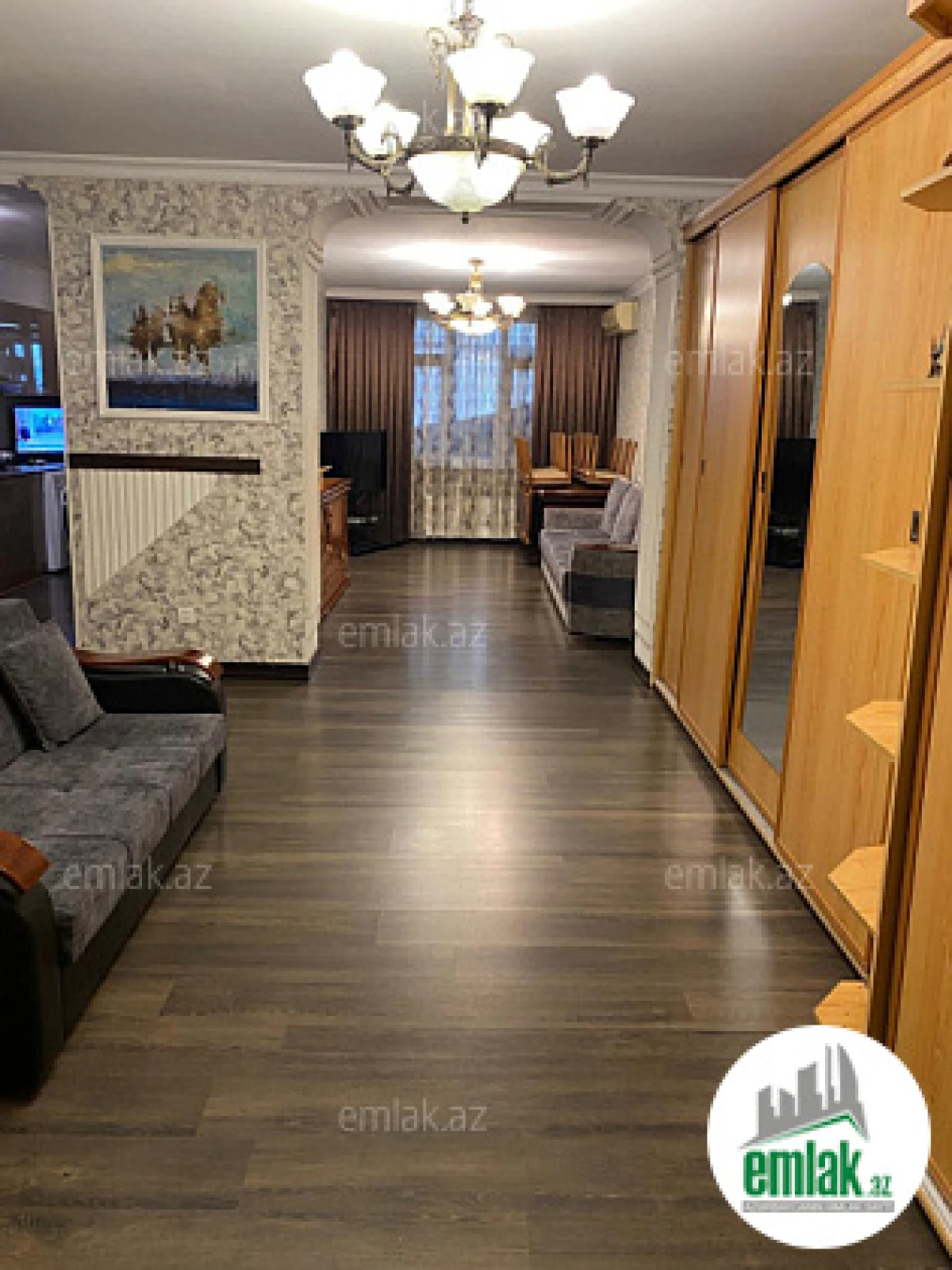 Satılır 4 otaqlı köhnə tikili 105 m²