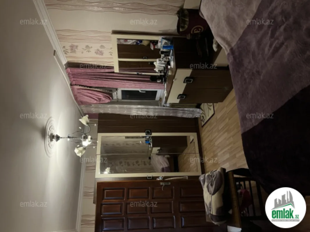 Satılır 2 otaqlı köhnə tikili 45 m²