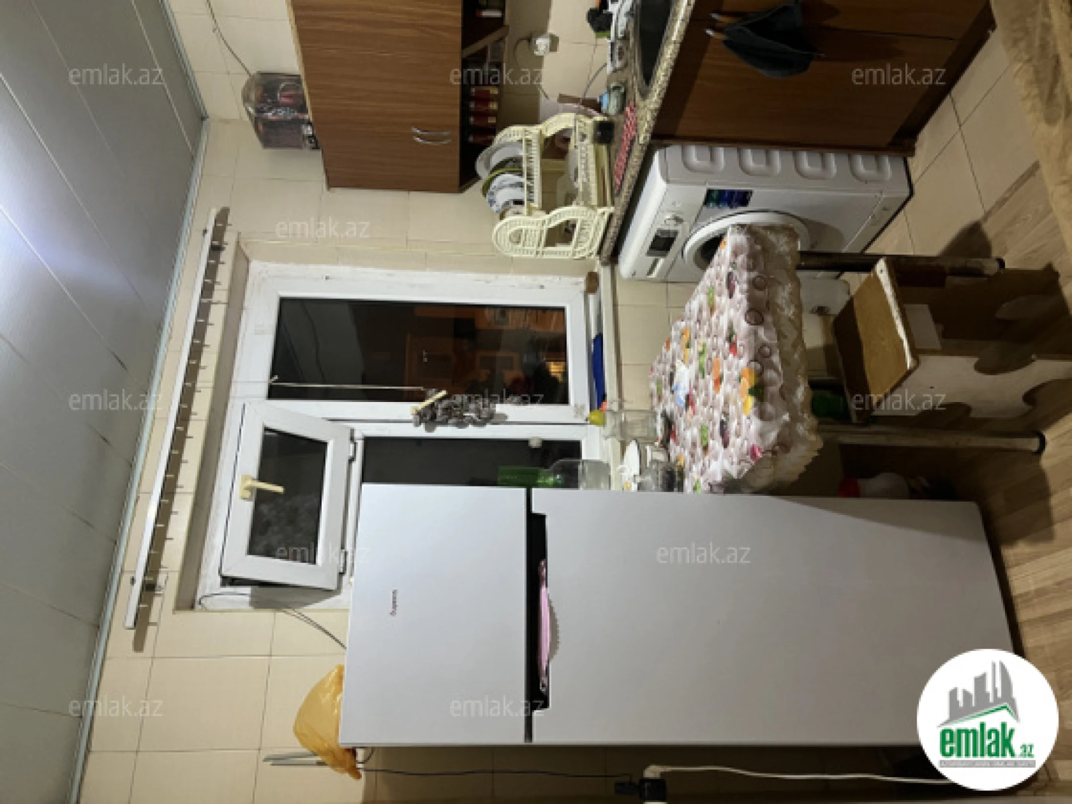 Satılır 2 otaqlı köhnə tikili 45 m²