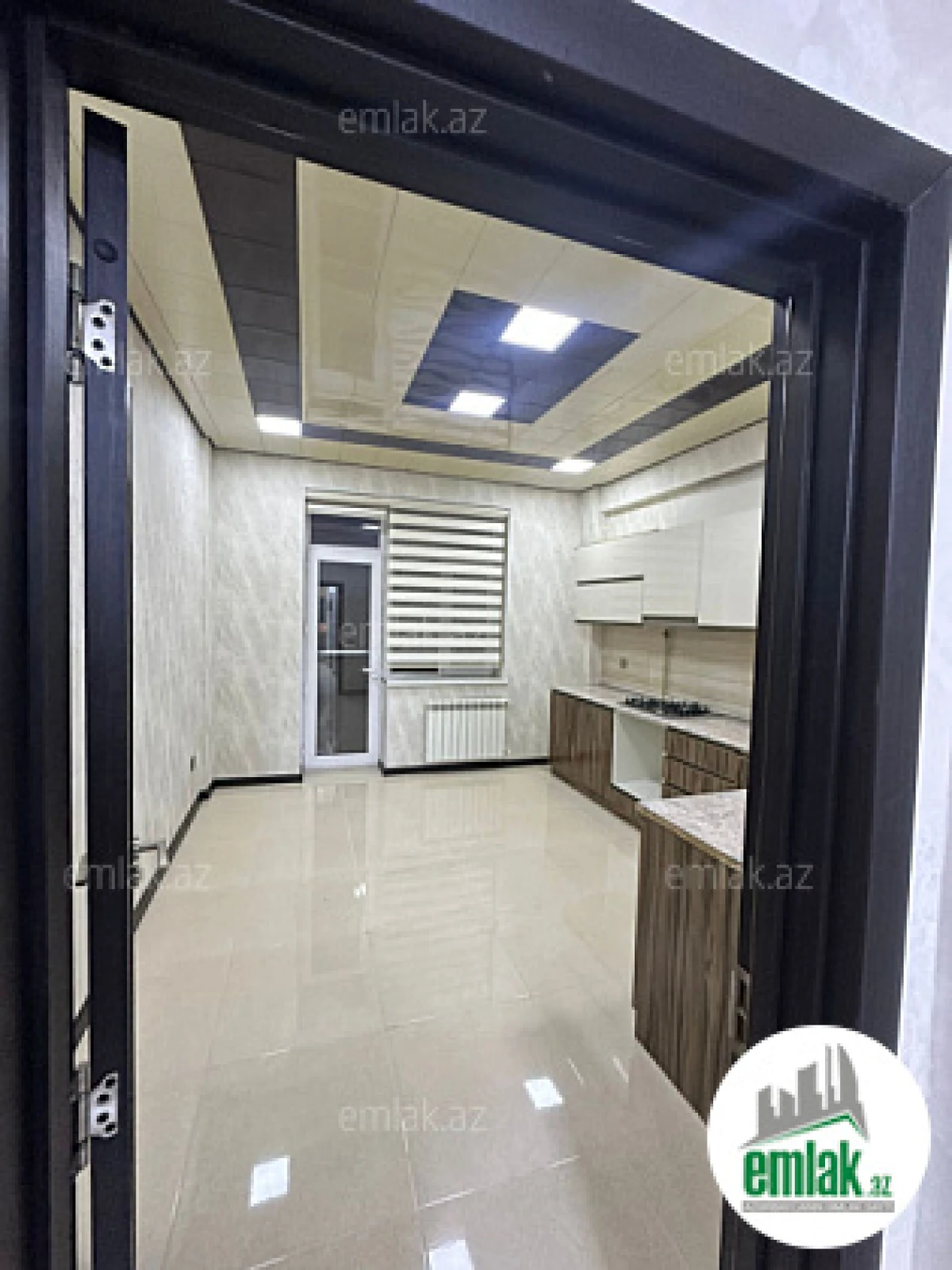 Satılır 3 otaqlı yeni tikili 122 m²