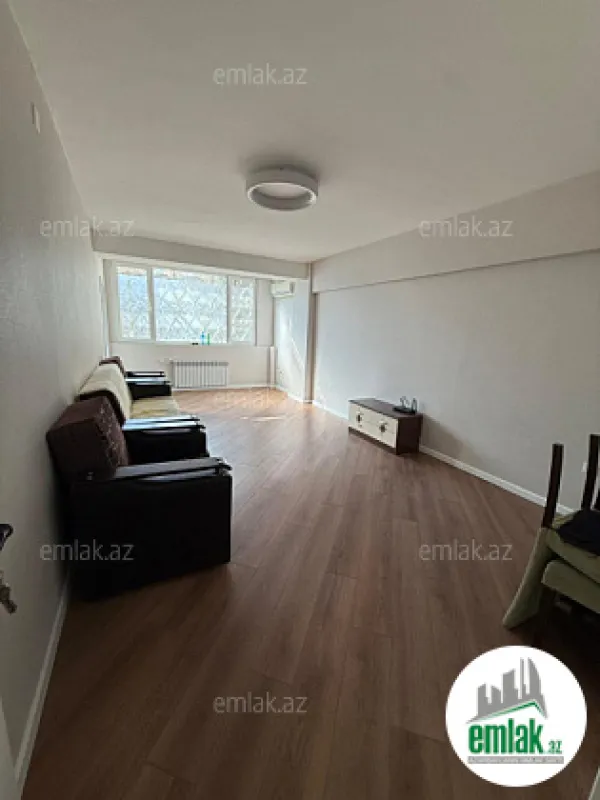 Satılır 2 otaqlı köhnə tikili 75 m²