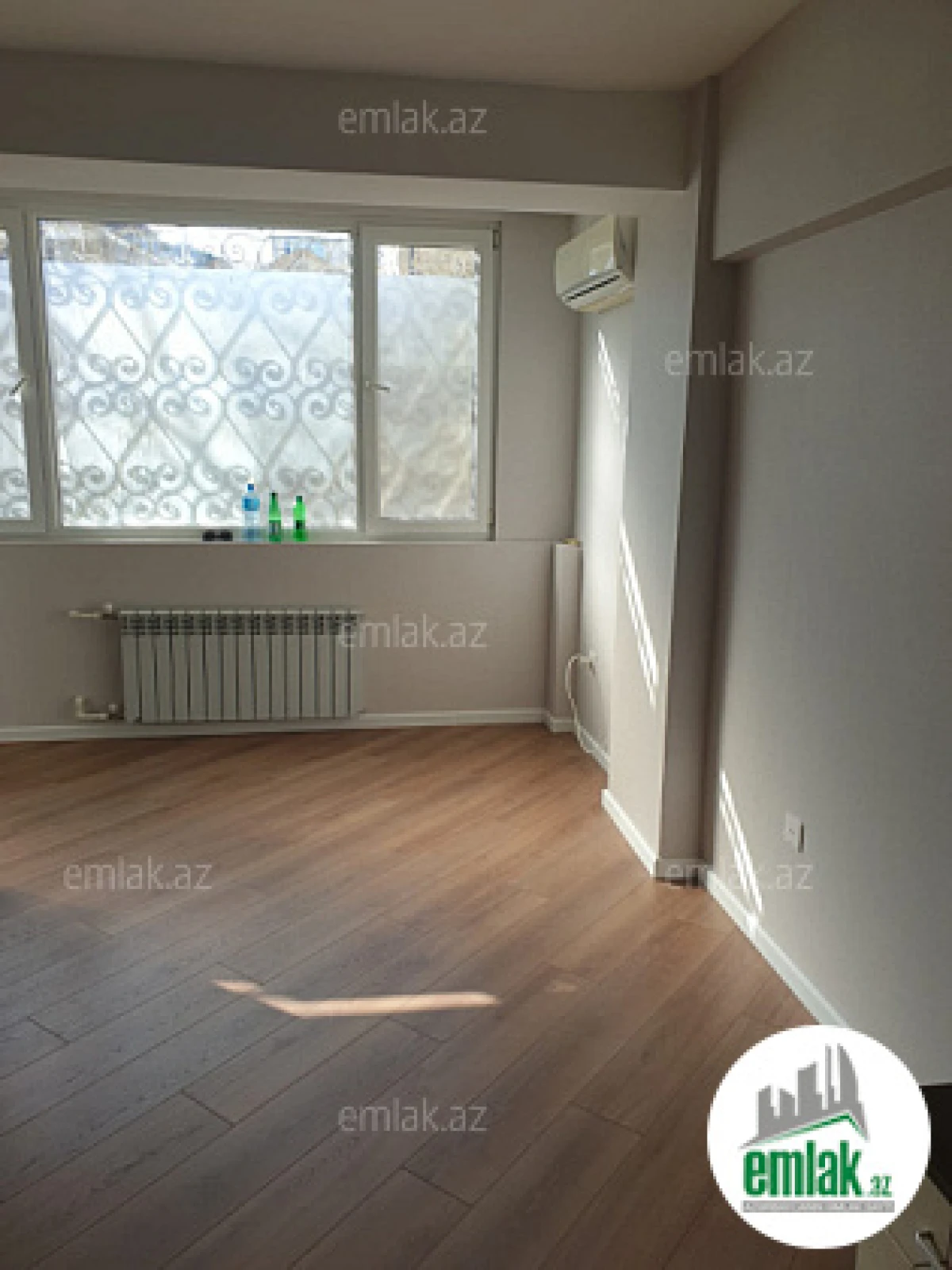 Satılır 2 otaqlı köhnə tikili 75 m²