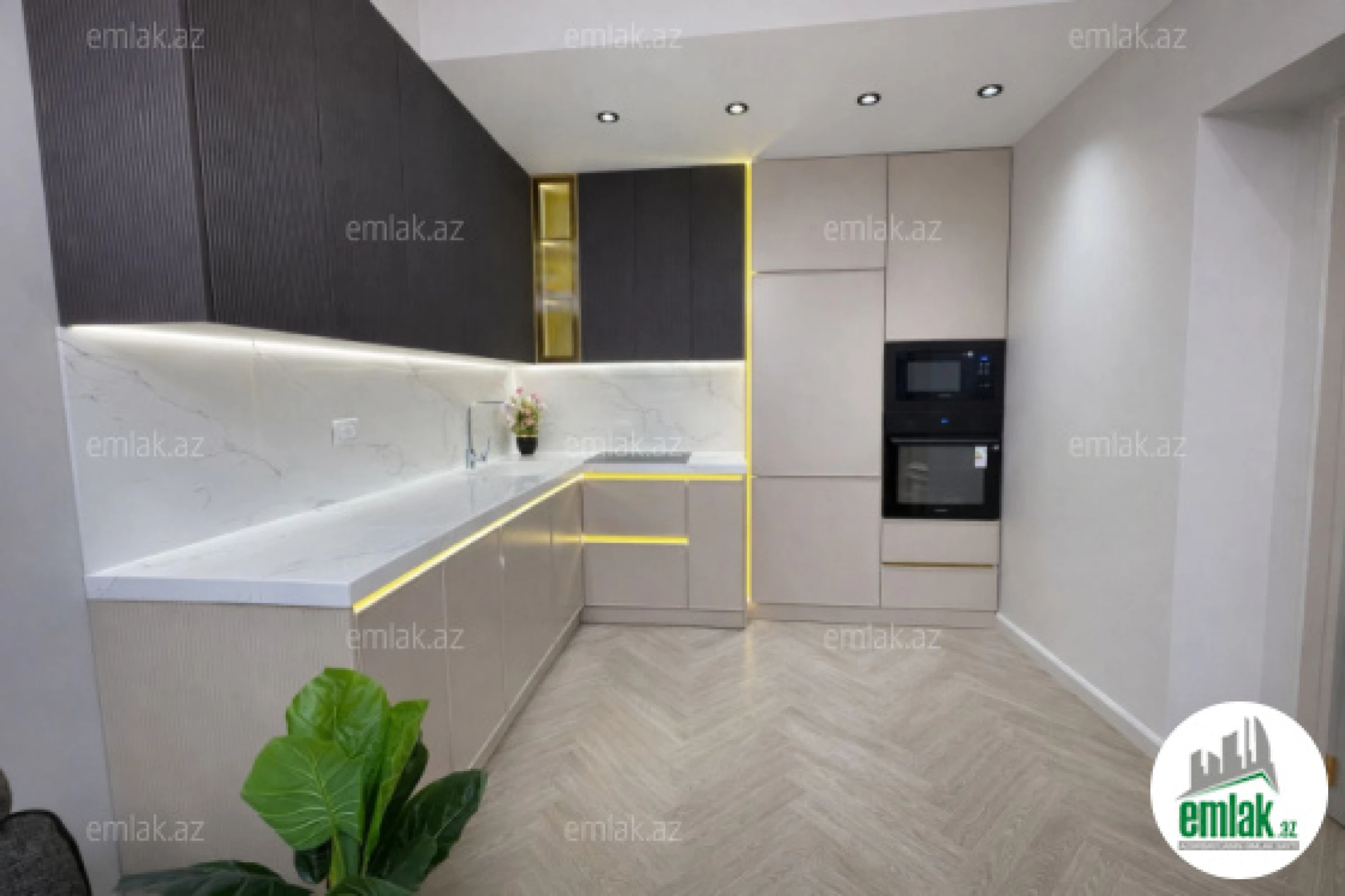 Satılır 3 otaqlı yeni tikili 95 m²