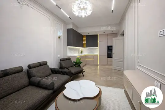 Satılır 3 otaqlı yeni tikili 95 m²