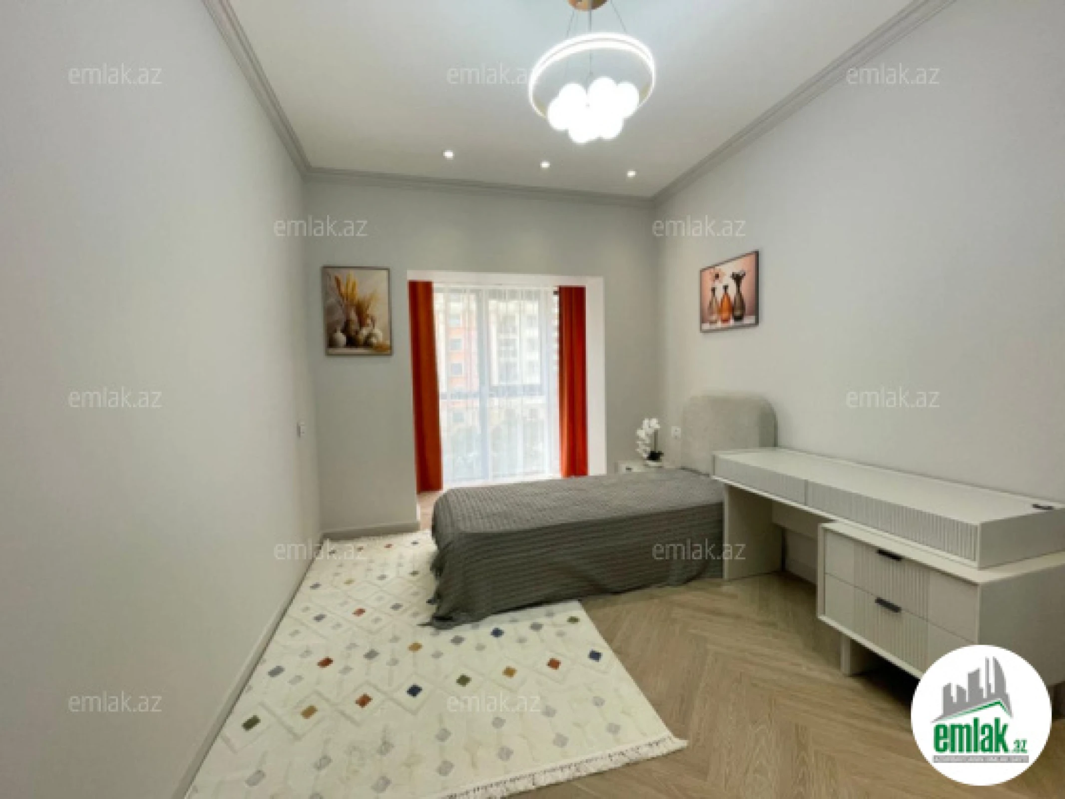 Satılır 3 otaqlı yeni tikili 95 m²