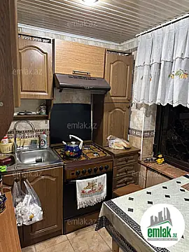 Satılır 3 otaqlı köhnə tikili 58 m²