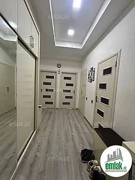 Satılır 3 otaqlı yeni tikili 70 m²