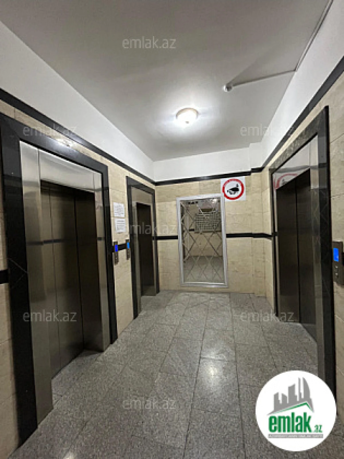 Satılır 3 otaqlı yeni tikili 70 m²