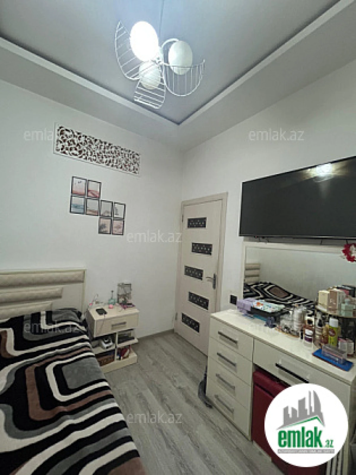 Satılır 3 otaqlı yeni tikili 70 m²