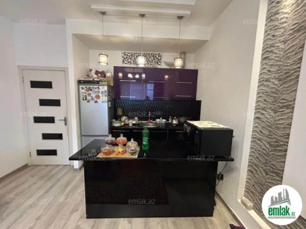 Satılır 3 otaqlı yeni tikili 70 m²