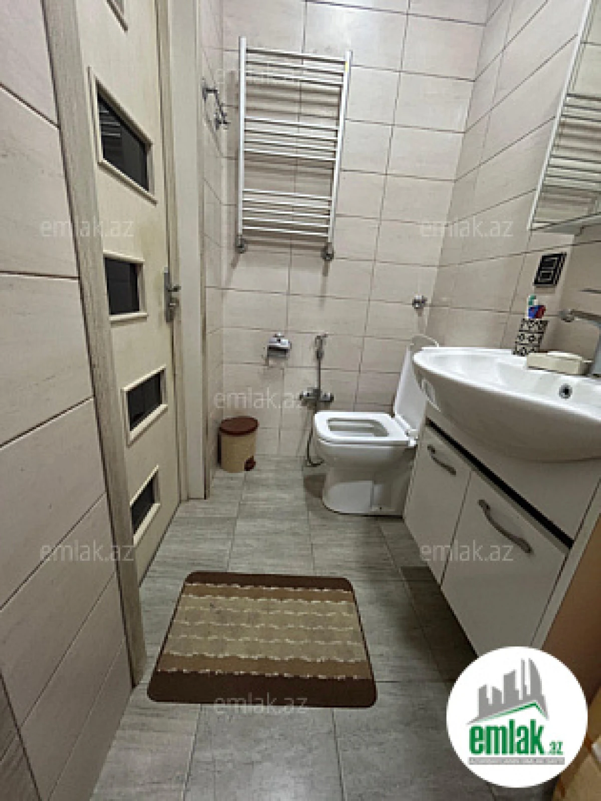 Satılır 3 otaqlı yeni tikili 70 m²