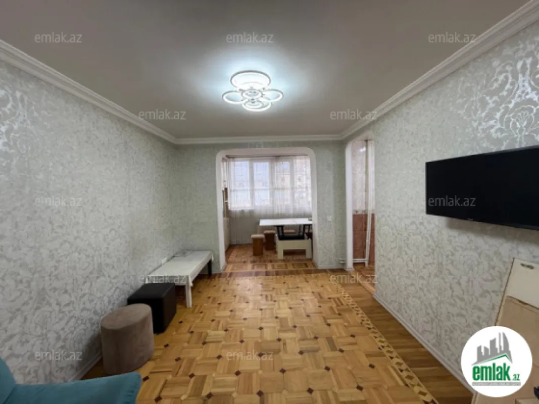 Satılır 3 otaqlı köhnə tikili 60 m²