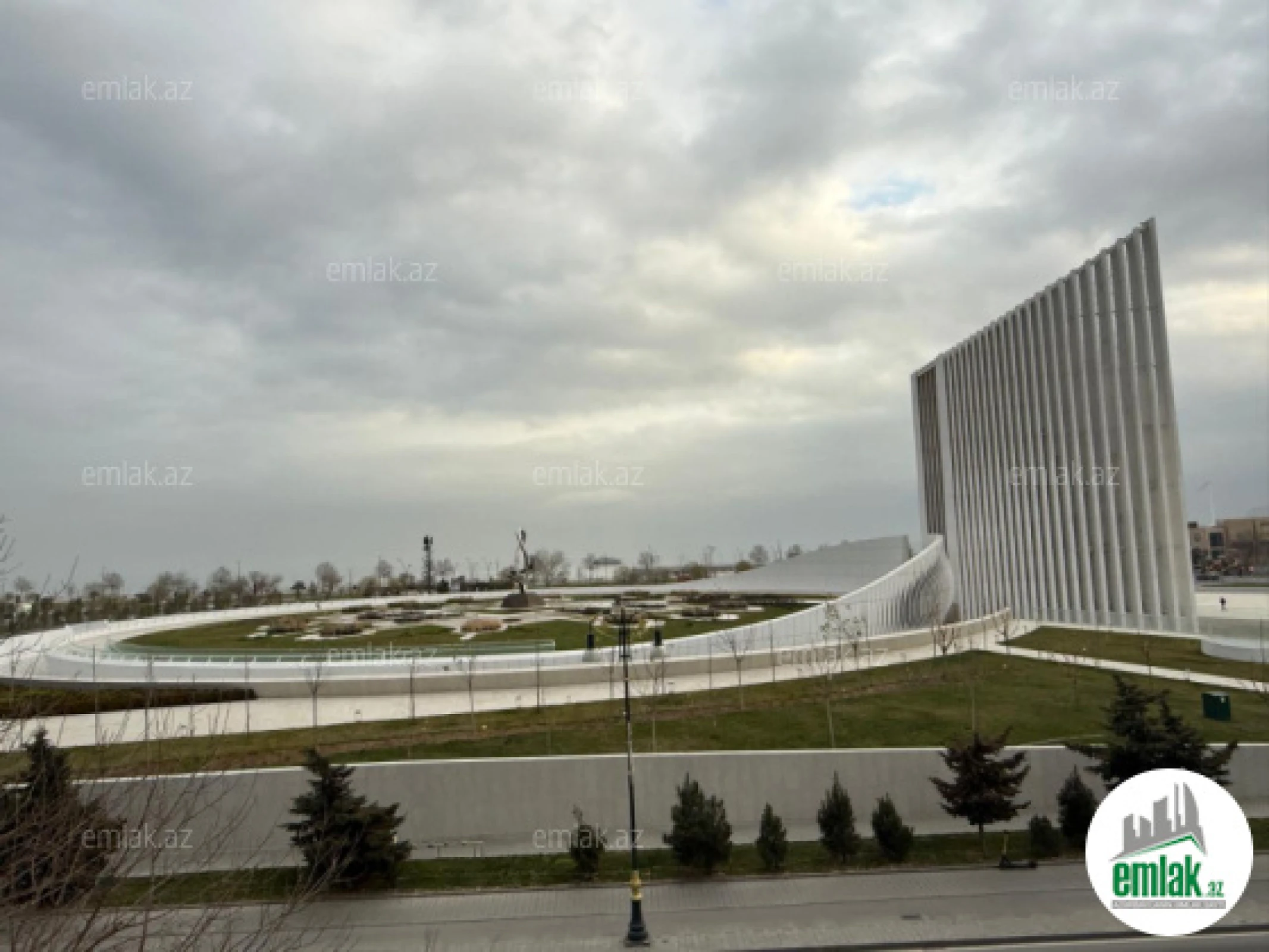 Satılır 3 otaqlı köhnə tikili 60 m²