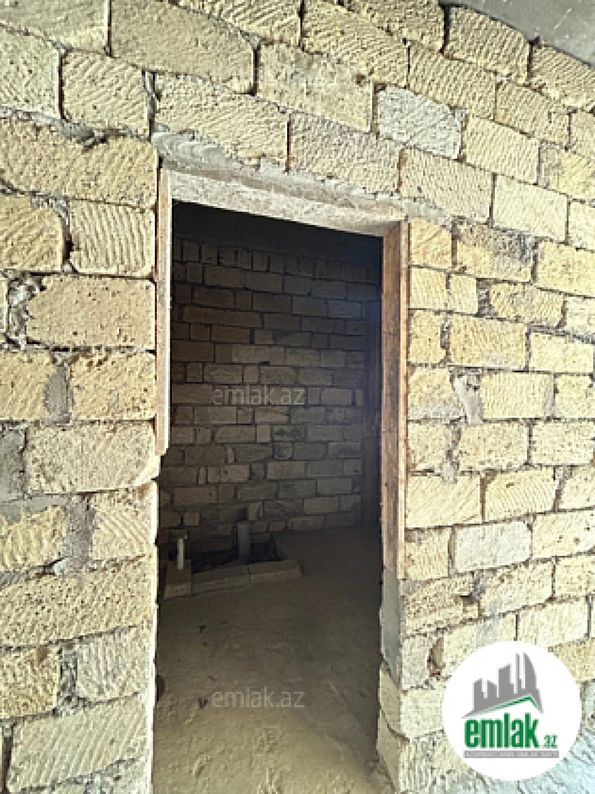 Satılır 6 otaqlı həyət evi 300 m²