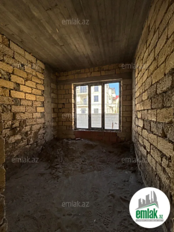 Satılır 6 otaqlı həyət evi 300 m²