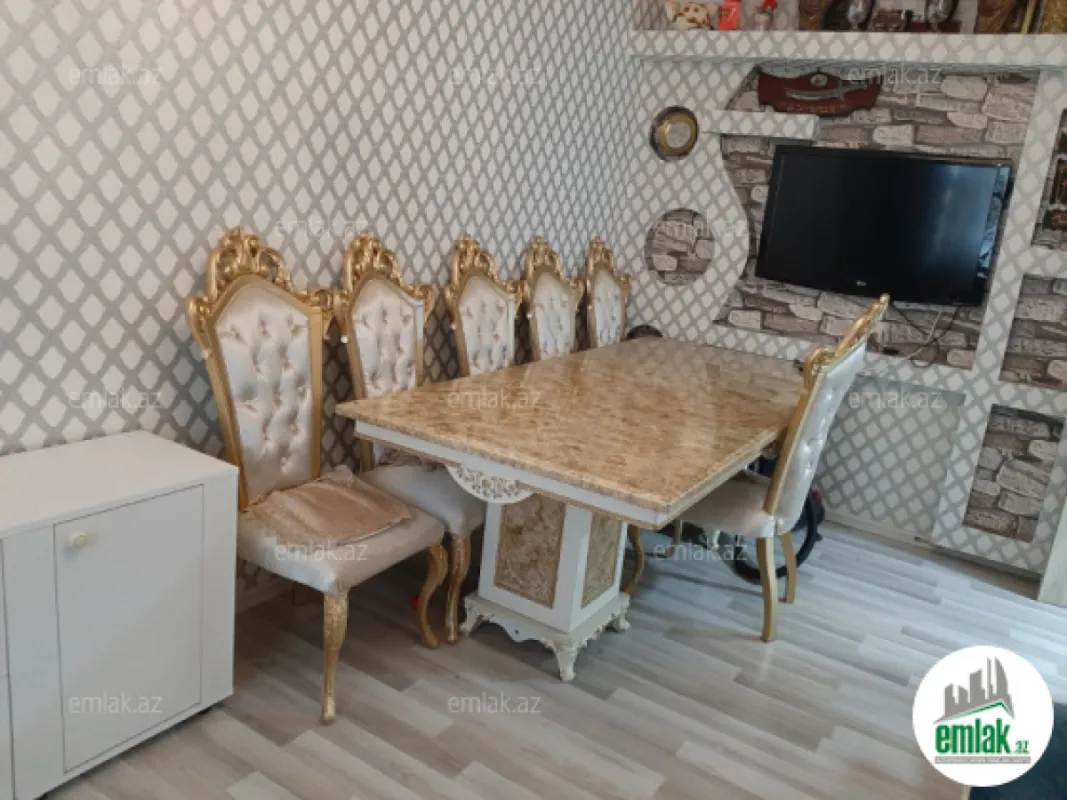 Satılır 2 otaqlı köhnə tikili 70 m²