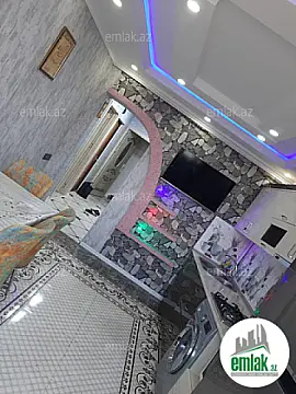 Satılır 2 otaqlı köhnə tikili 70 m²