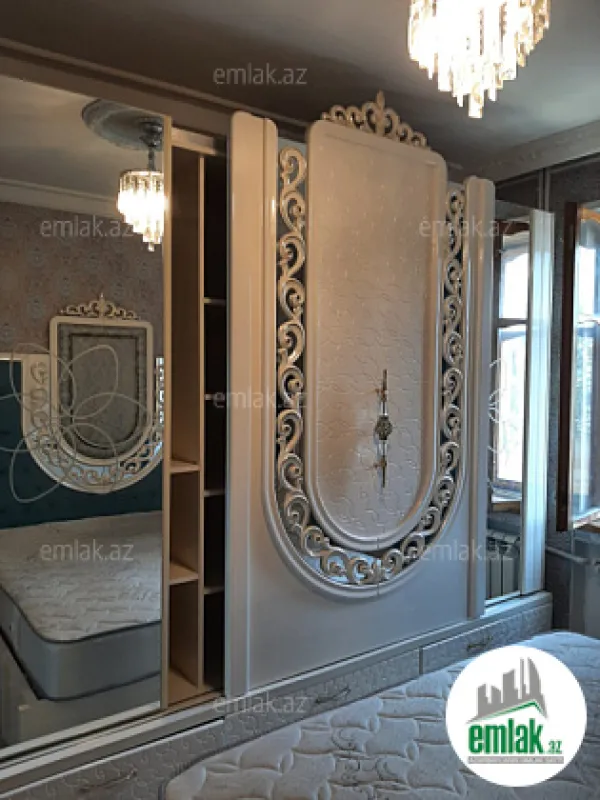 Satılır 2 otaqlı köhnə tikili 70 m²