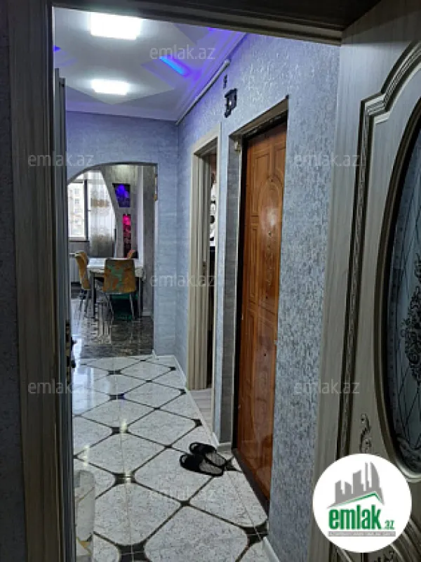 Satılır 2 otaqlı köhnə tikili 70 m²