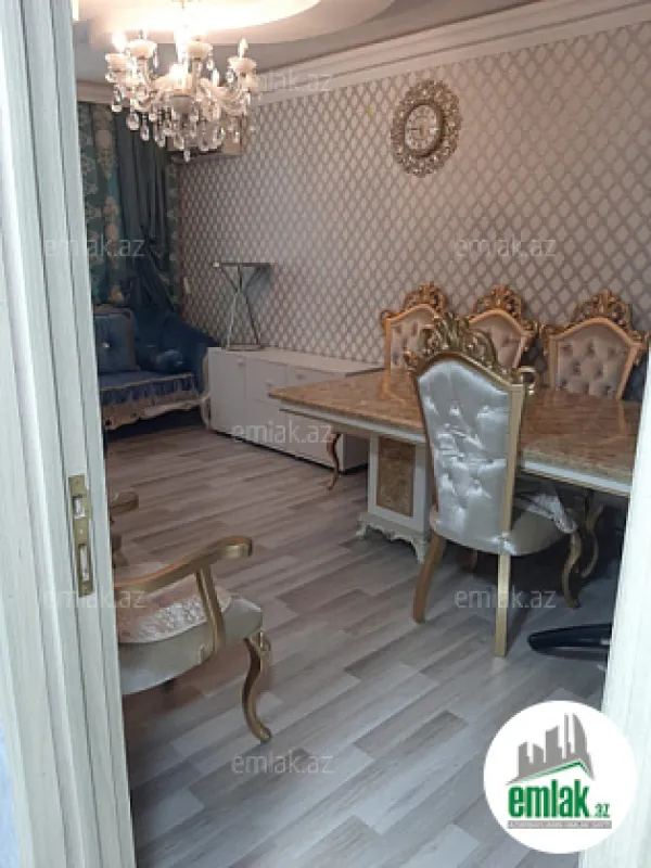 Satılır 2 otaqlı köhnə tikili 70 m²