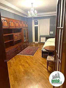 Satılır 3 otaqlı yeni tikili 175 m²