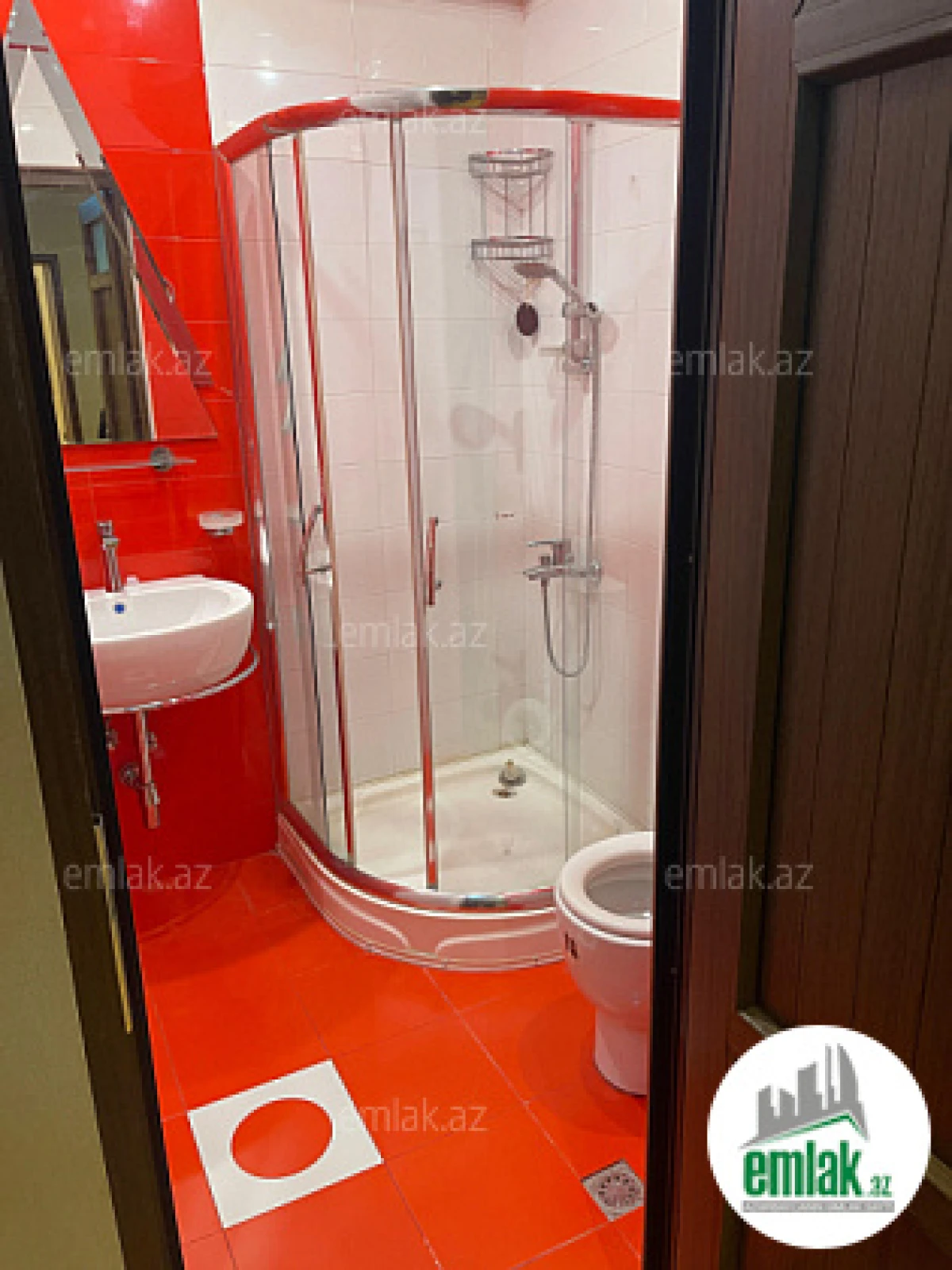 Satılır 3 otaqlı yeni tikili 175 m²