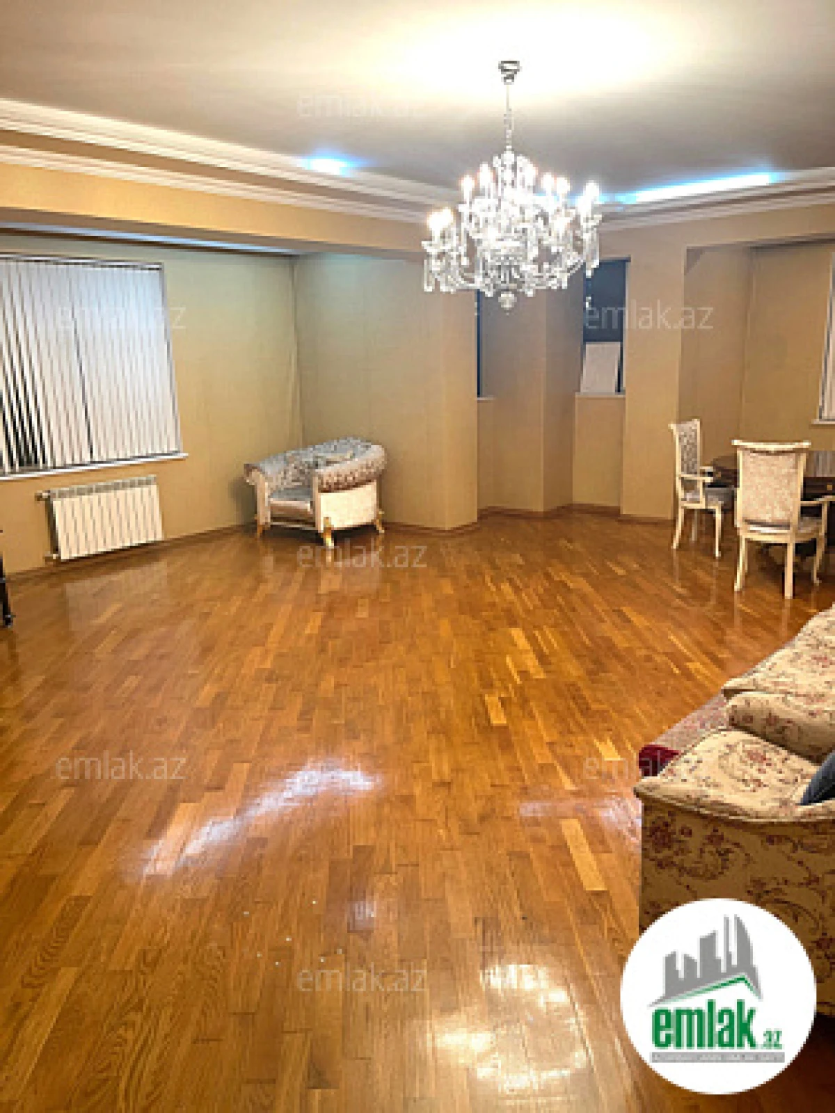 Satılır 3 otaqlı yeni tikili 175 m²
