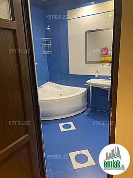 Satılır 3 otaqlı yeni tikili 175 m²