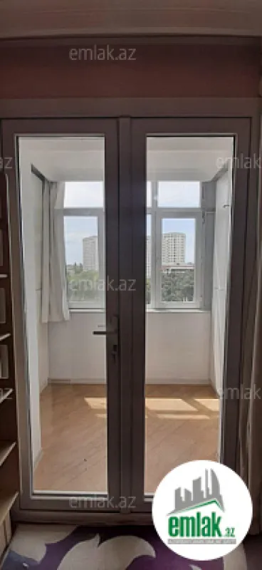 Satılır 3 otaqlı köhnə tikili 80 m²