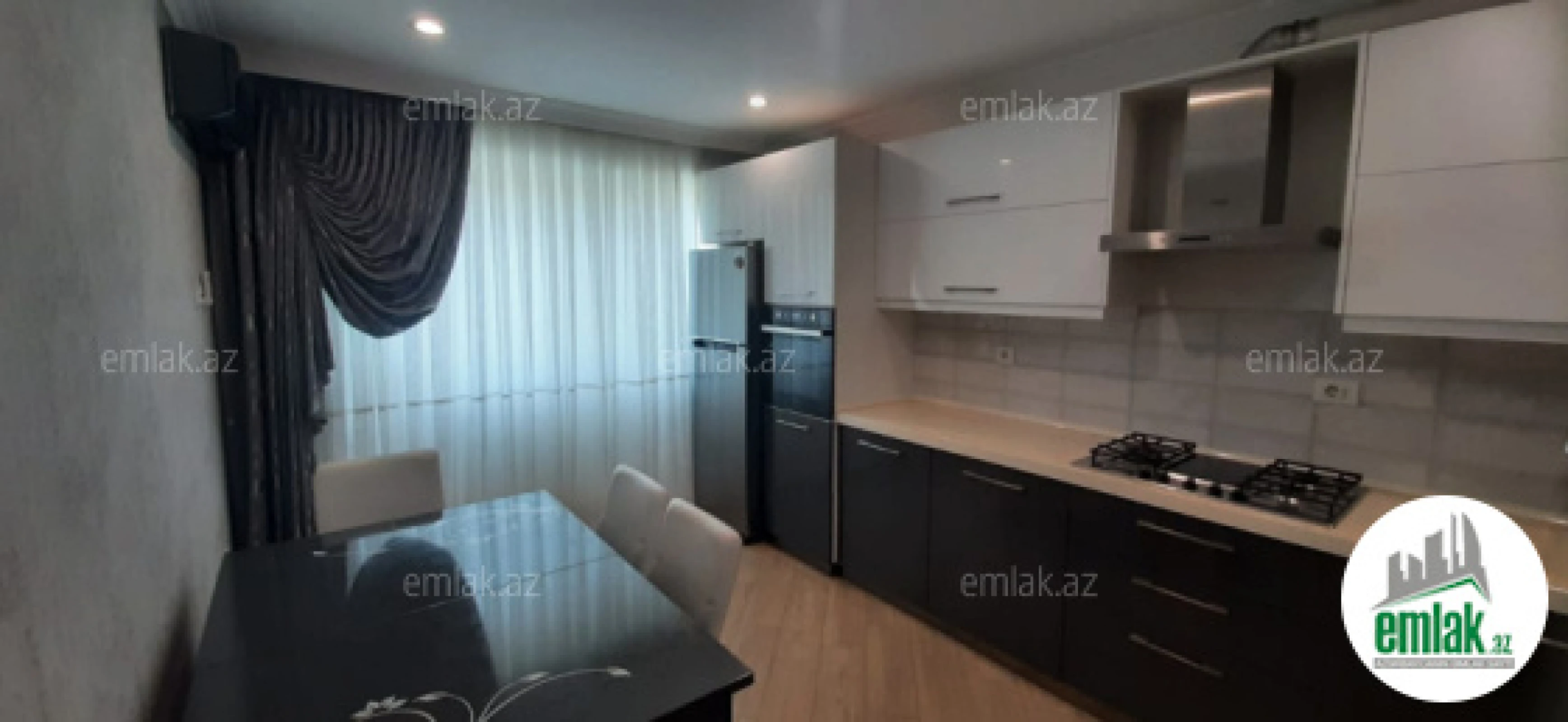 Satılır 3 otaqlı köhnə tikili 80 m²