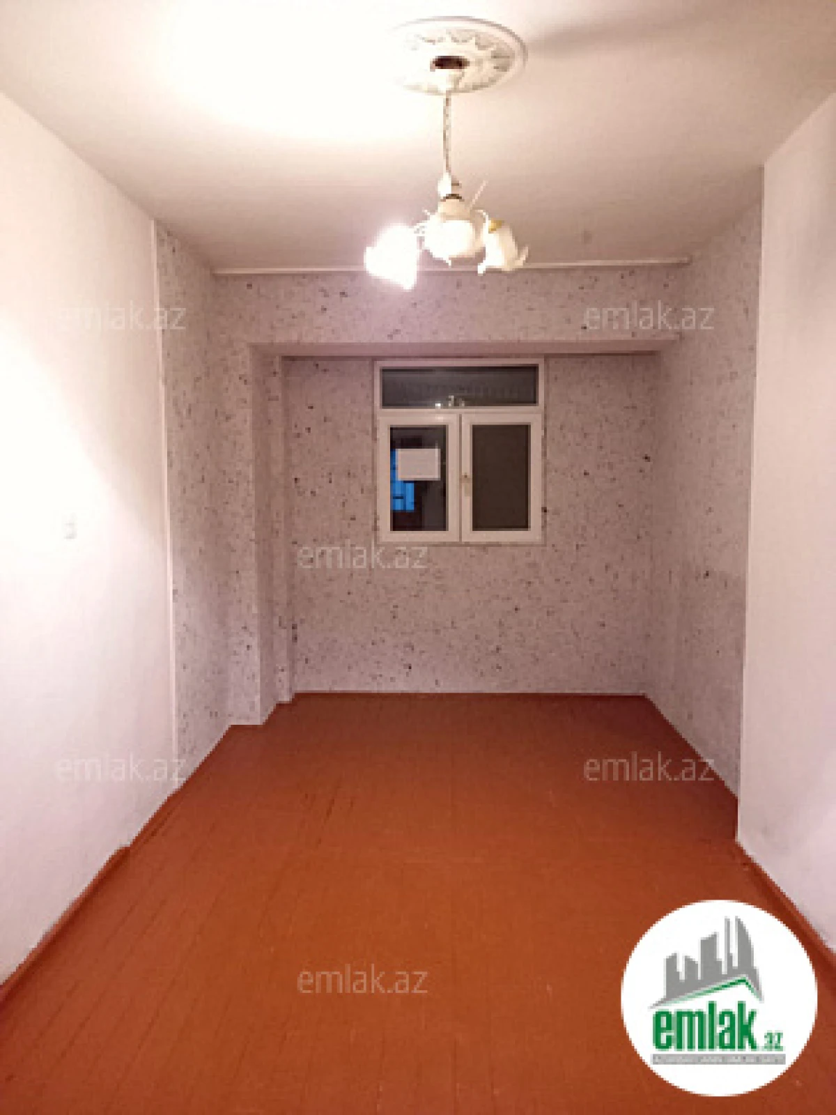 Satılır 4 otaqlı köhnə tikili 78 m²